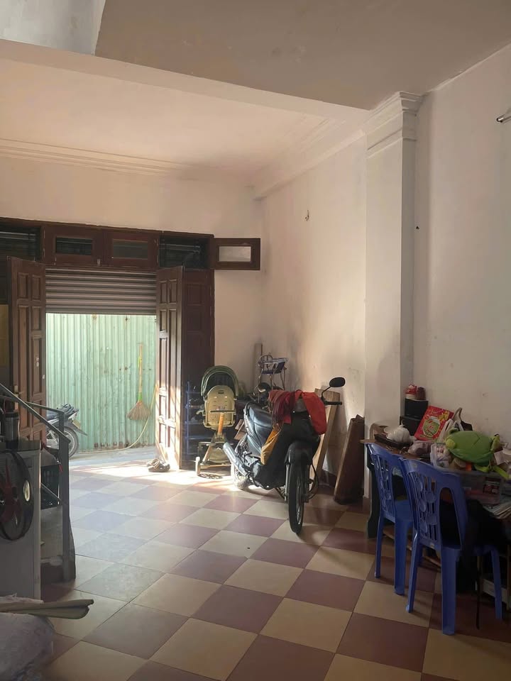 Nhà riêng Hoàng Quốc Việt 50m² giá 5 triệu - Sẵn sàng ở ngay!