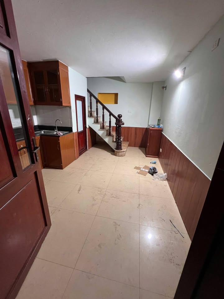 Cho thuê nhà riêng Bạch Mai 5 tầng 4PN giá 8.5 triệu - Sẵn sàng ở ngay!