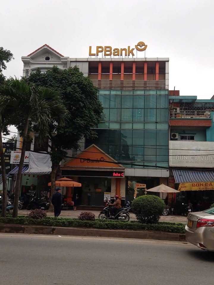 Thuê Nhà Mặt Phố Chùa Thông Sơn Tây 160m² - Mặt Tiền 10m Kinh Doanh Đắc Địa