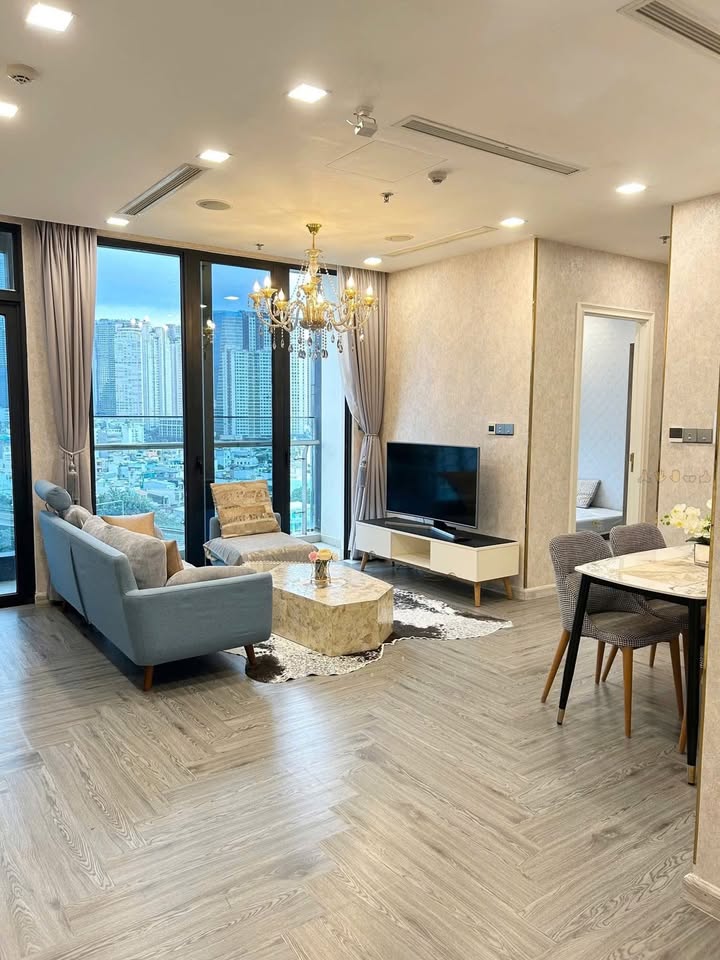 Cho thuê Căn hộ Vinhomes Golden River Q1 72m² - View Landmark 32 Triệu