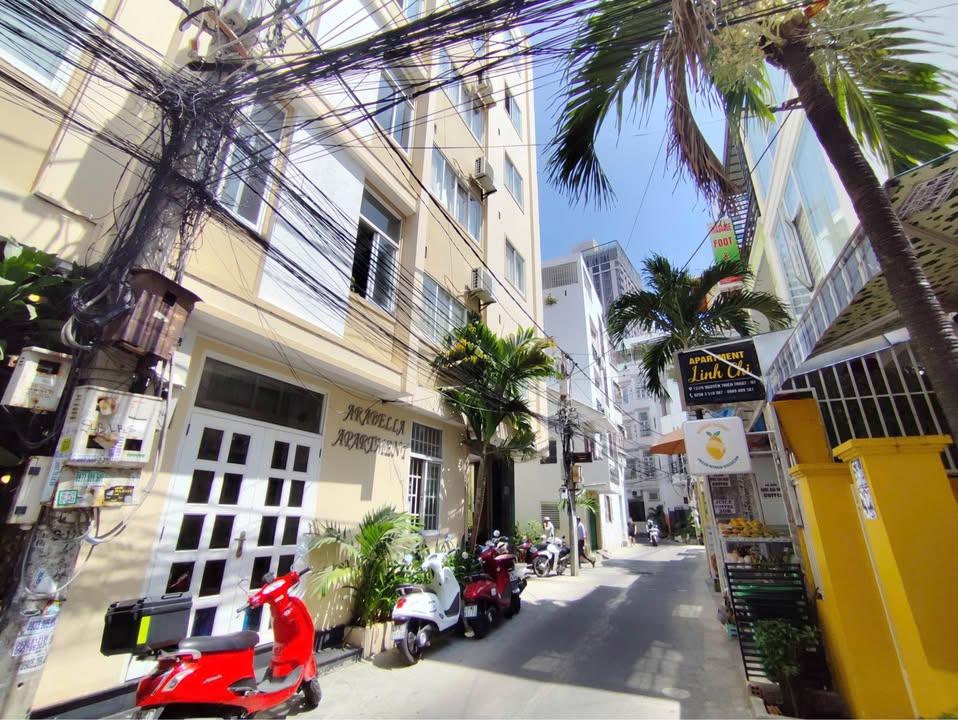 Nhà 3 Mặt Tiền Hẻm Nguyễn Thiện Thuật, Nha Trang - 45m² Giá 11.2 Tỷ