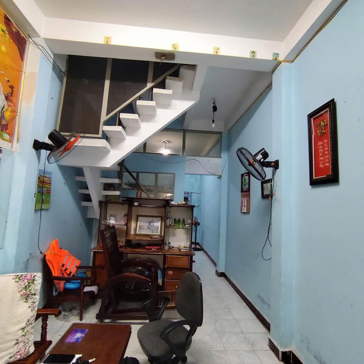 Bán nhà 3 tầng đường Quân Trấn Nha Trang 67m² - Vị trí đắc địa phố Tây!