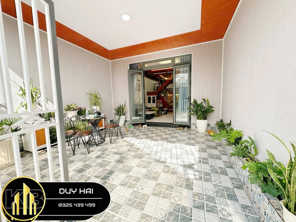 Nhà P7 Đà Lạt 100m² - Sổ hồng sẵn, ô tô vào tận nhà!