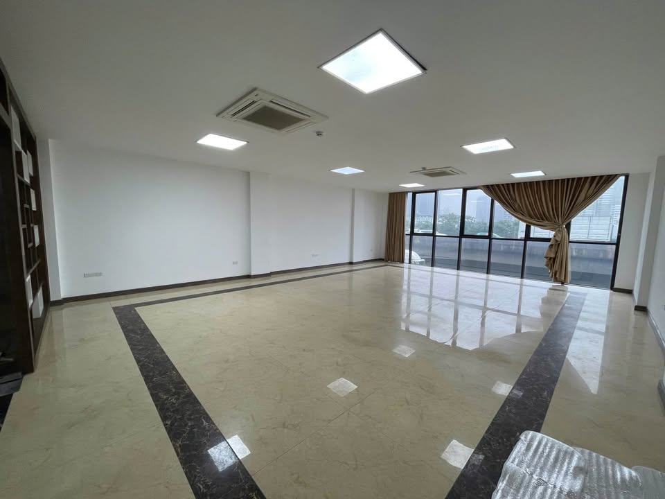 Văn phòng 90m² Khuất Duy Tiến, Thanh Xuân - Giá 22 Triệu/tháng
