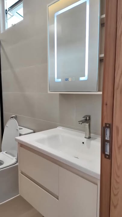 Nhà Phố Mặt Tiền Tân Đông Hiệp Dĩ An 75m² 7.5 tỷ - Mặt tiền kinh doanh