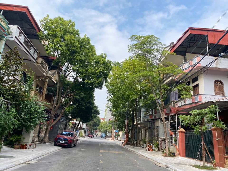 Nhà 3 Tầng KDC Liên Bảo, Vĩnh Yên 91.5m² - Giá tốt hiếm có!