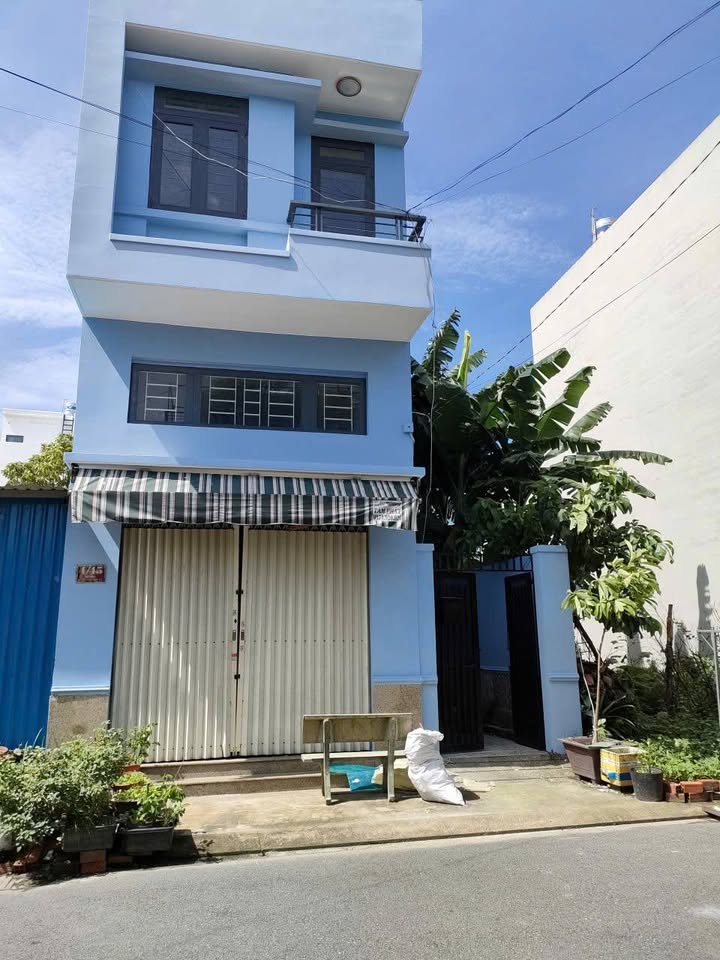 Cho thuê nhà 3PN, 3 tầng, Quận 12 - Sẵn Sàng Dọn Vào Ở Ngay!