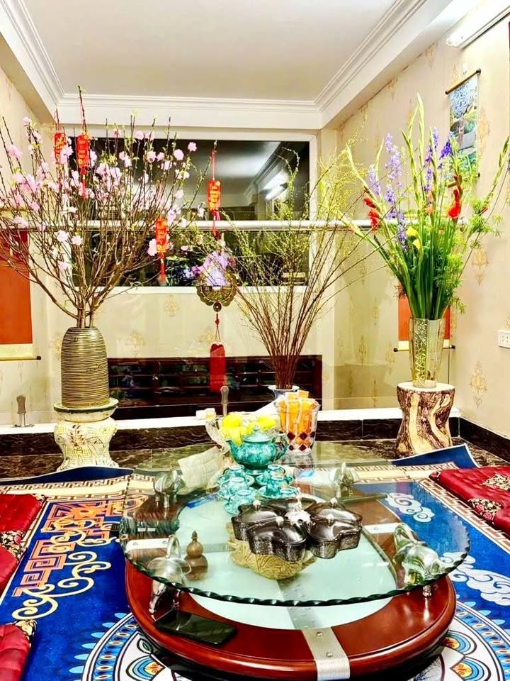 Nhà Đội Cấn 59m² chỉ 7.2 tỷ - Ô tô tránh, sổ đỏ vuông đẹp!