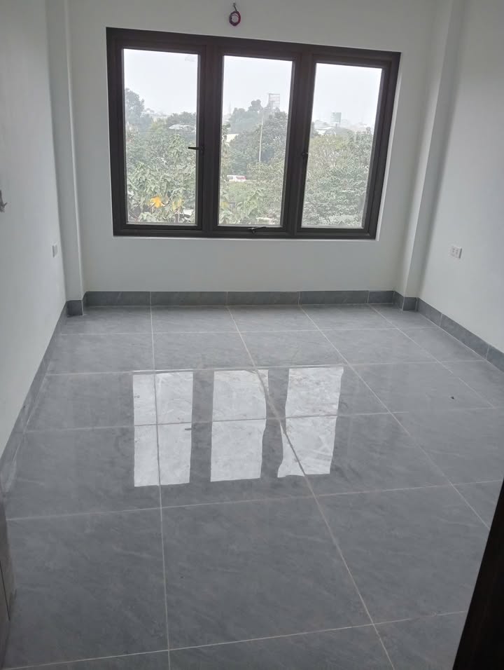 Nhà Riêng Lĩnh Nam, Hoàng Mai 4 Tầng 5PN - Ngõ Ô Tô Tránh