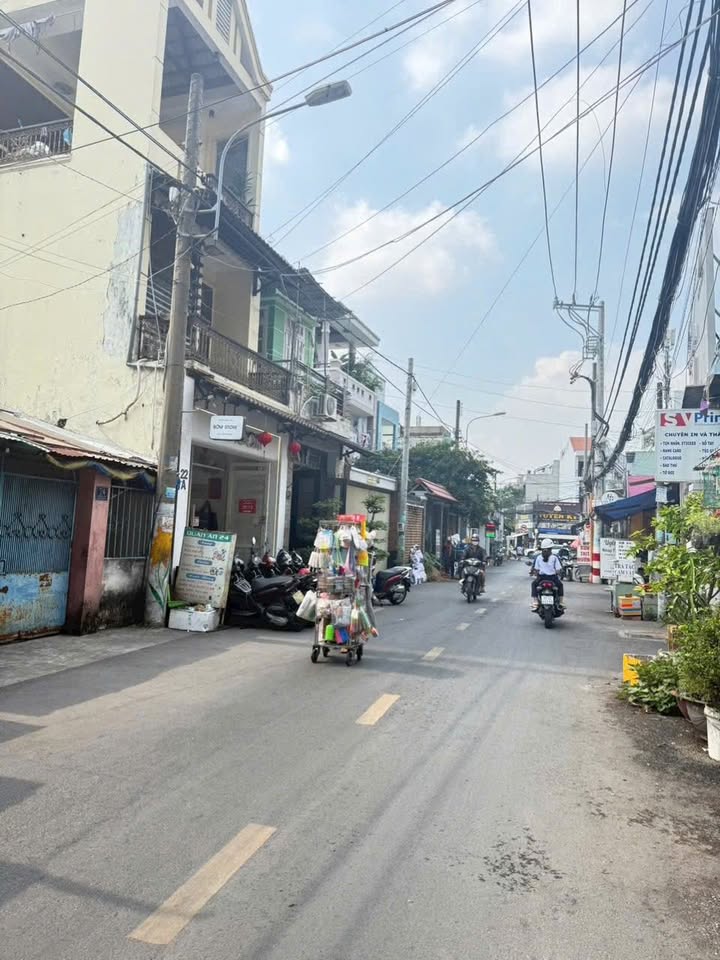 Nhà Phố Linh Tây, Thủ Đức 63m² – Mặt tiền kinh doanh, sổ hồng sẵn!
