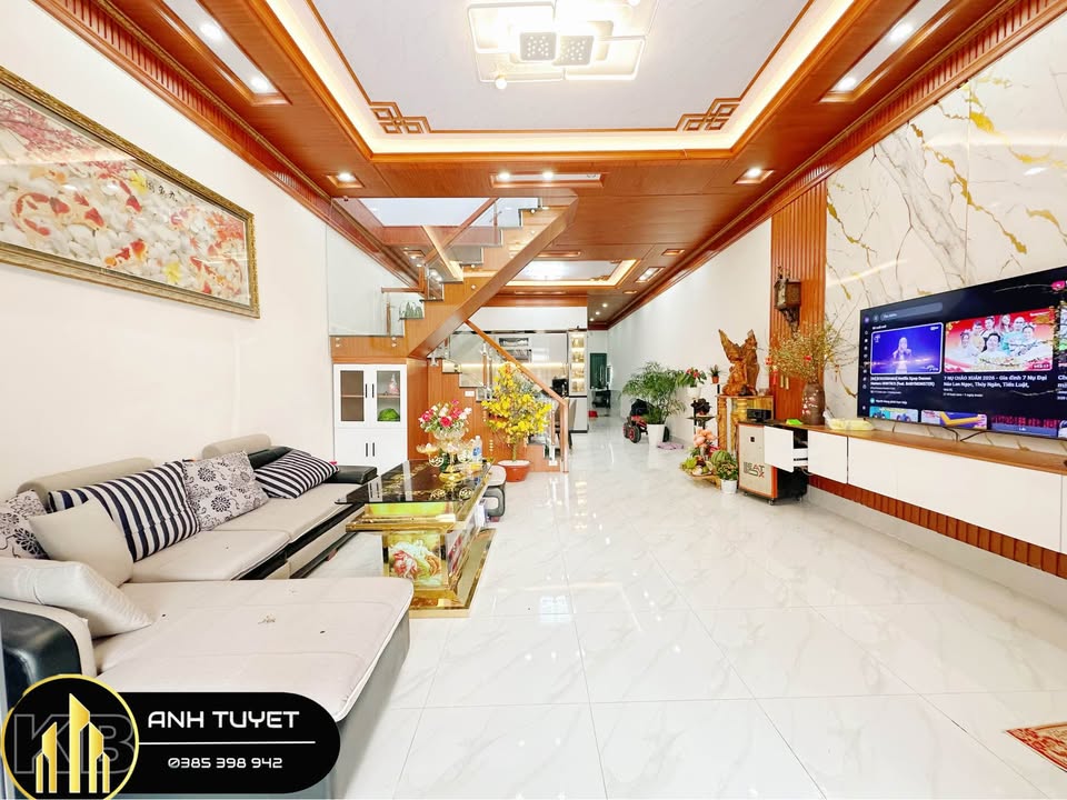 Nhà riêng 100m² Phường 7 Đà Lạt - Ô tô vào tận nhà, giá 2.3 tỷ