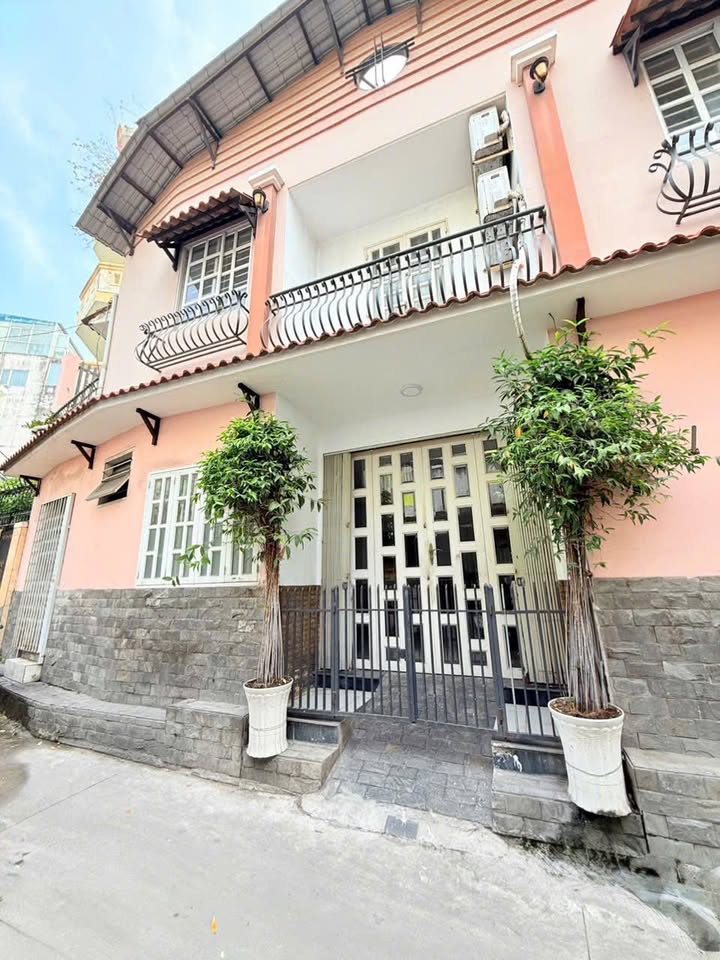 Nhà riêng Phú Nhuận 52m² - Chính chủ bán, hẻm xe hơi!