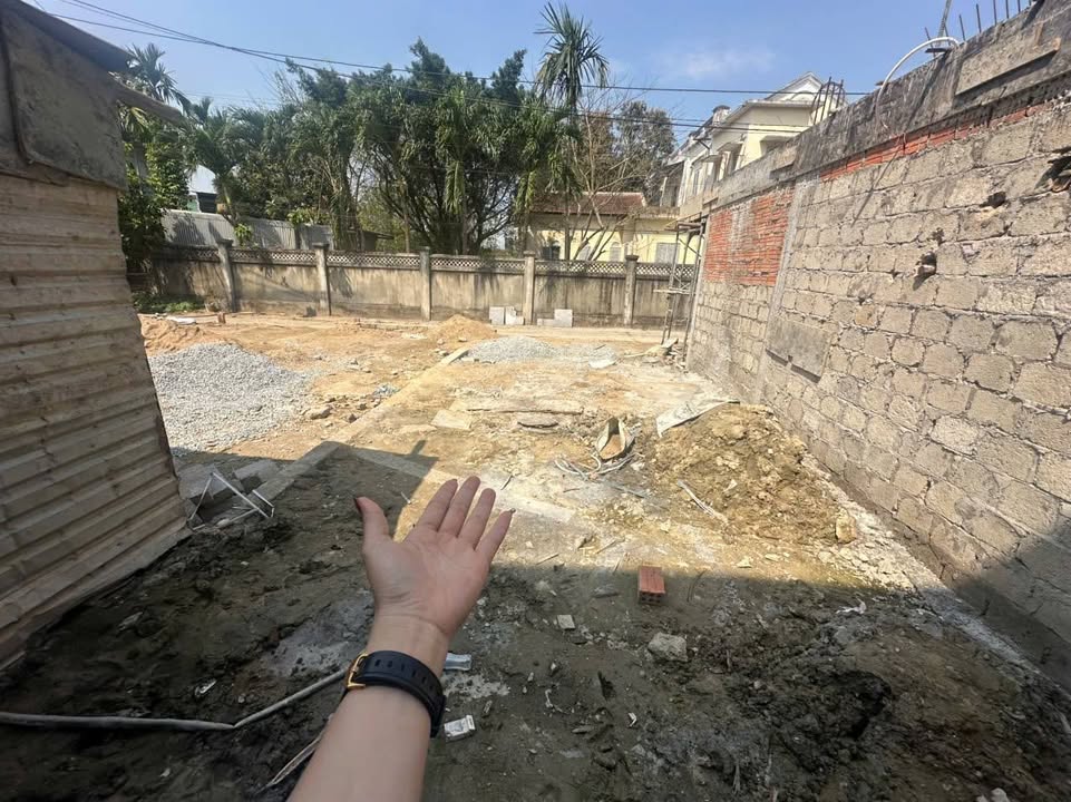 Bán Đất Kiệt 53 Hàm Nghi, Huế 61.7m² - Sổ Đỏ 100% Thổ Cư, Giá 2.1 Tỷ
