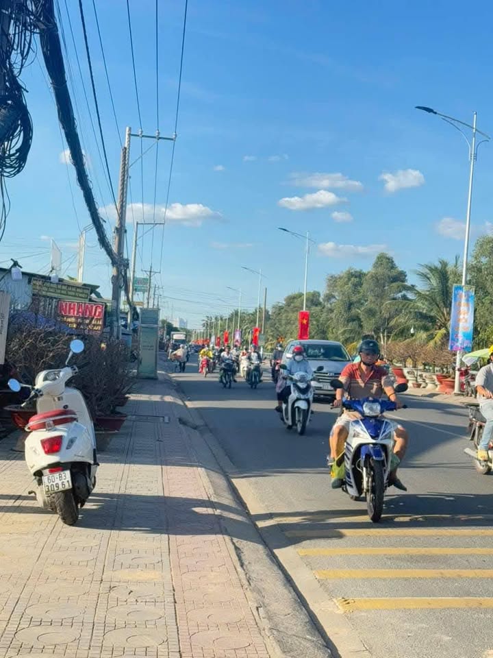 Đất Lái Thiêu 149m² MT CMT8, Giá 6.75 Tỷ - Kinh Doanh Đa Ngành