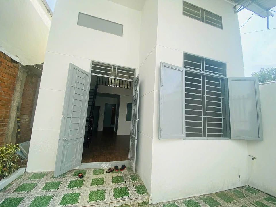 Nhà Nguyên Căn 80m² Lương Đình Của, Nha Trang - 3PN, Sân Vườn - Giá 6 Triệu/Tháng