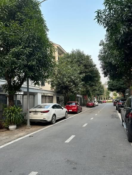 Bán Gấp Townhouse Gamuda 95m² – Sát Công Viên, Giá 30 Tỷ