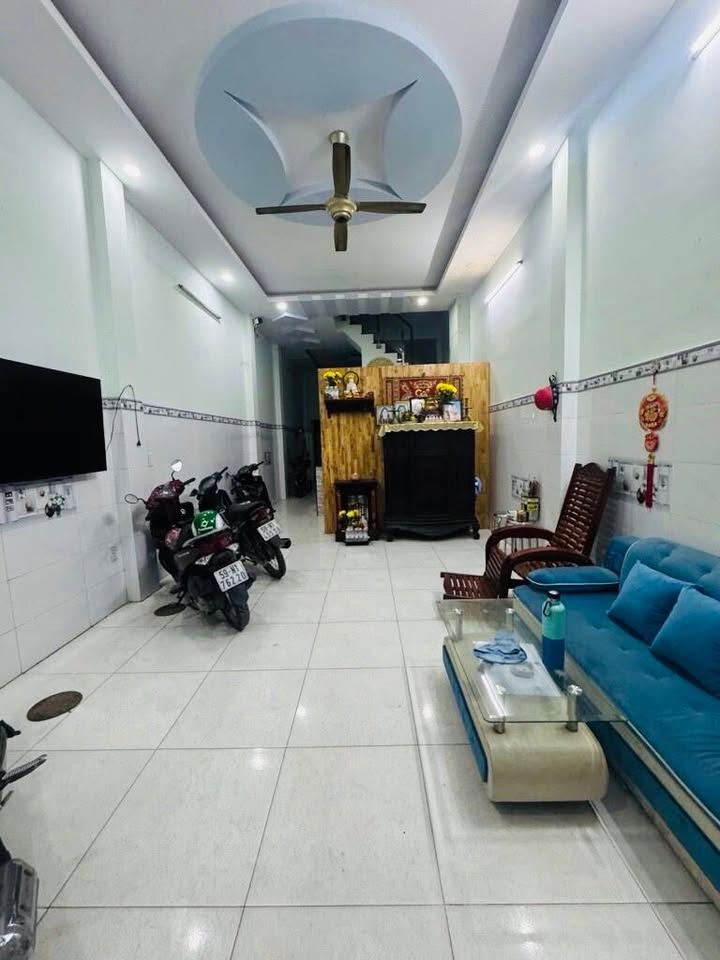 Nhà 4 Tầng Lê Đình Cẩn 72m² - 5PN, Hẻm Xe Hơi - Giá 7.2 Tỷ