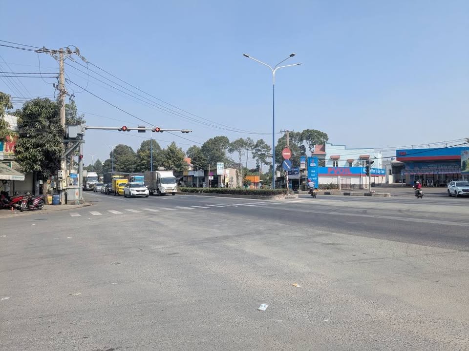 Bán nhà mặt tiền Tân Bình Dĩ An 110m² giá 4.35 tỷ - Vị trí kinh doanh đắc địa