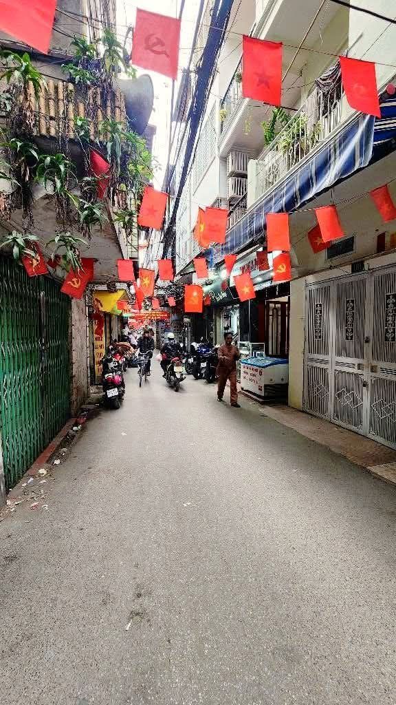 Nhà riêng Văn Chương Đống Đa 41m² - 12 tỷ - Ô tô vào tận nhà!