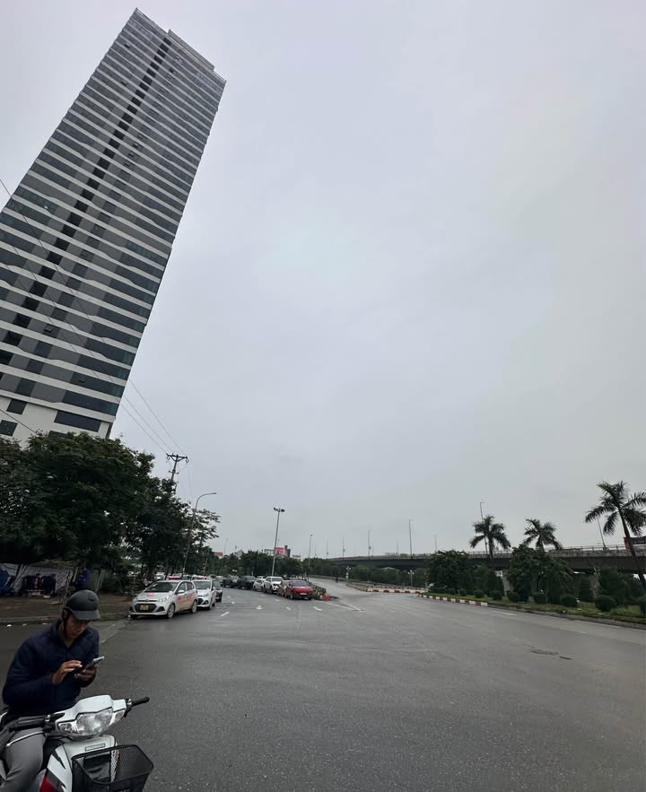 Bán đất 60m² Đông Anh - Ngõ thông, ô tô vào nhà, gần Cầu Nhật Tân