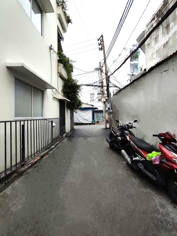 Nhà riêng P11 Bình Thạnh 50m² - Ô tô vào tận nhà, sổ hồng sẵn!