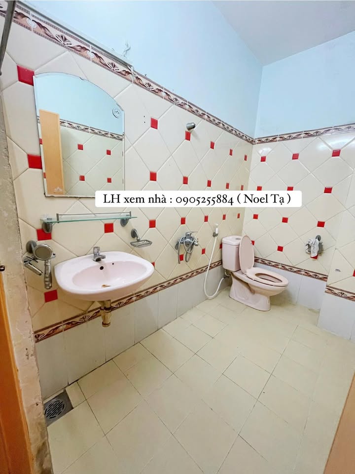 Nhà Nguyên Căn 4PN Gần Quảng Trường TP Quảng Ngãi - 5 Triệu/Tháng