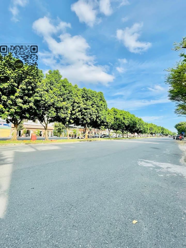 Nhà Phố Vành Đai Trong Bình Tân 80m² - Mặt tiền kinh doanh đắc địa!