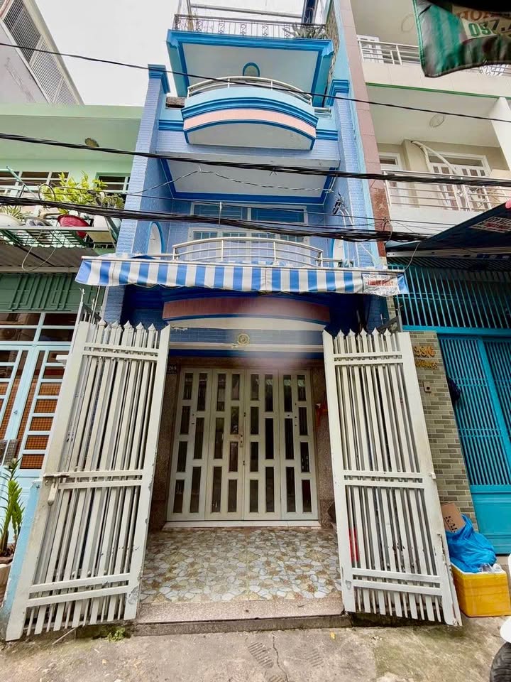 Nhà 3 Tầng Chiến Lược, Bình Tân - 4PN, 4.3 Tỷ, Sổ Hồng Riêng