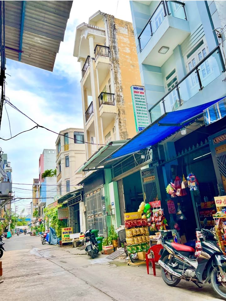 Nhà 3 Tầng Mặt Tiền Mã Lò, Bình Tân - 94m² Giá 7.6 Tỷ