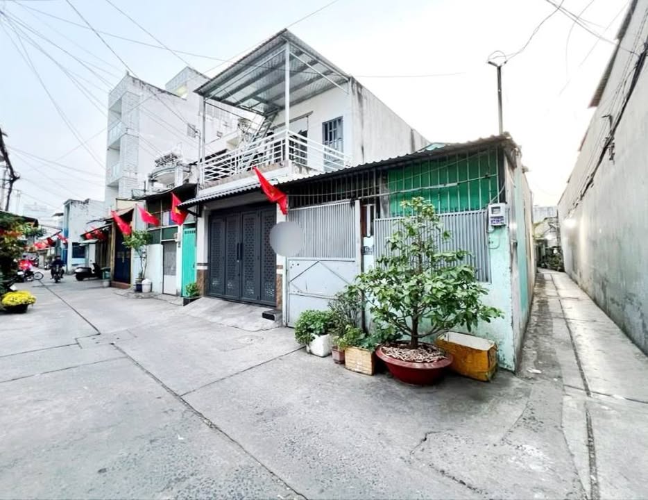 Nhà riêng Đường Lê Đình Cẩn Bình Tân 86m² - Ô tô vào tận nhà!