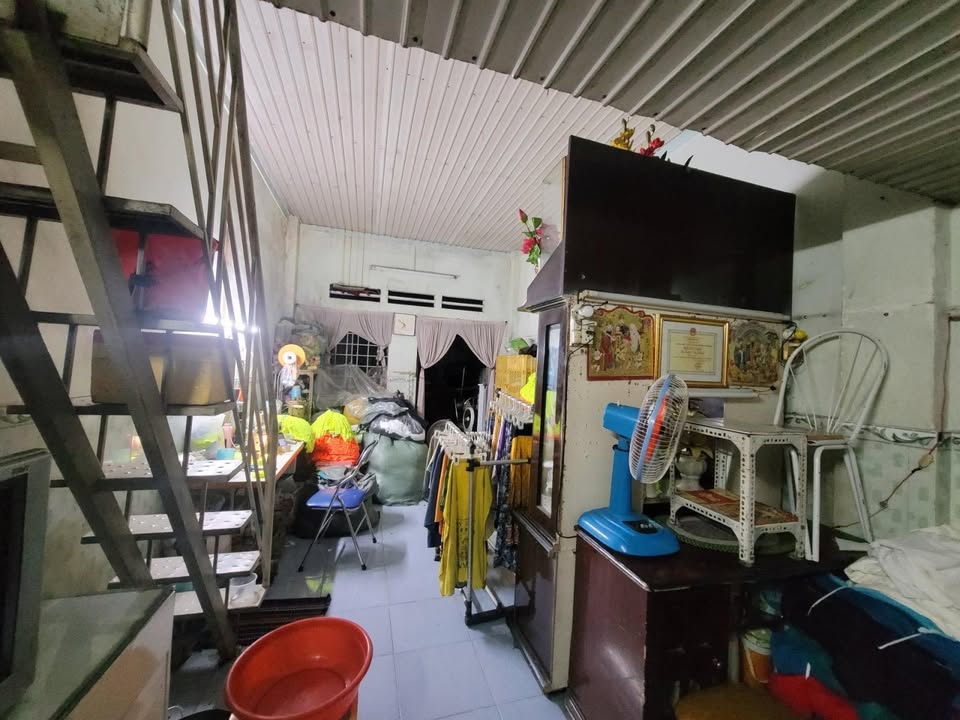 Nhà Mặt Tiền Đường Số 70m² Gần Chợ Tam Hà Thủ Đức - Giá 4.3 Tỷ