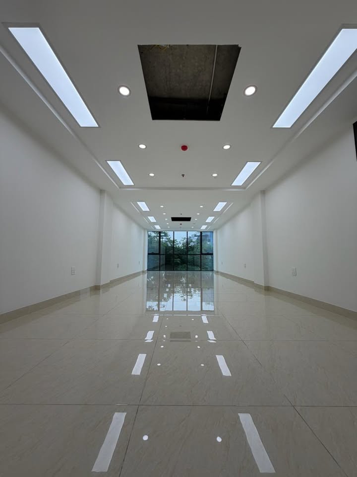 Cho thuê văn phòng 70m² Trung Kính Lớn, Cầu Giấy - 7 tầng, thang máy, giá 50 triệu