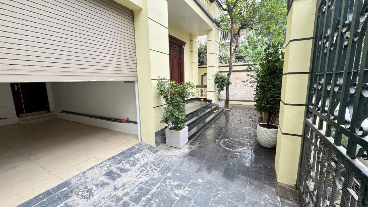 Cho thuê Biệt thự 800m² có thang máy tại Thiên Đường Bảo Sơn, Long Biên - Phù hợp VP Cty, KD Online