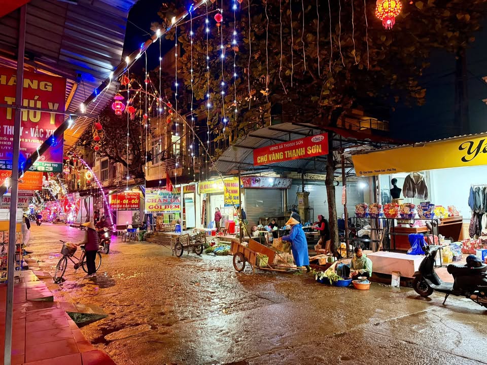 Bán Đất Phố Vàng Phú Thọ 108m² - Mặt Tiền Kinh Doanh Sầm Uất!