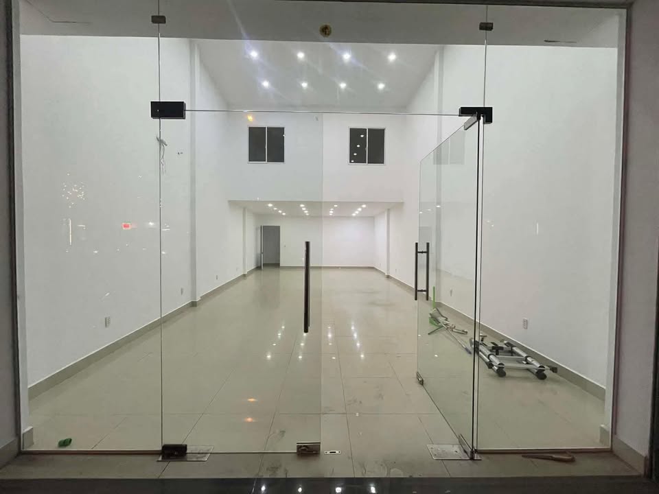 Nhà phố Thủ Đức 90m² - Mặt tiền kinh doanh sầm uất!