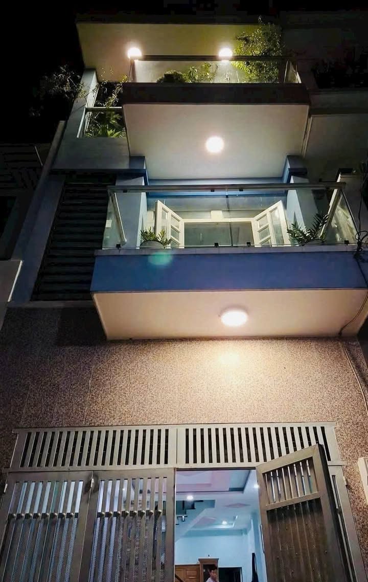 Nhà Riêng Quận 12 60m² - Sẵn sàng ở ngay tại Ngã Tư Ga!