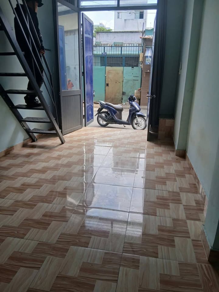 Nhà Cho Thuê 24m² Mặt Tiền Lê Văn Quới, Bình Tân - Giá 4.5 Triệu/Tháng