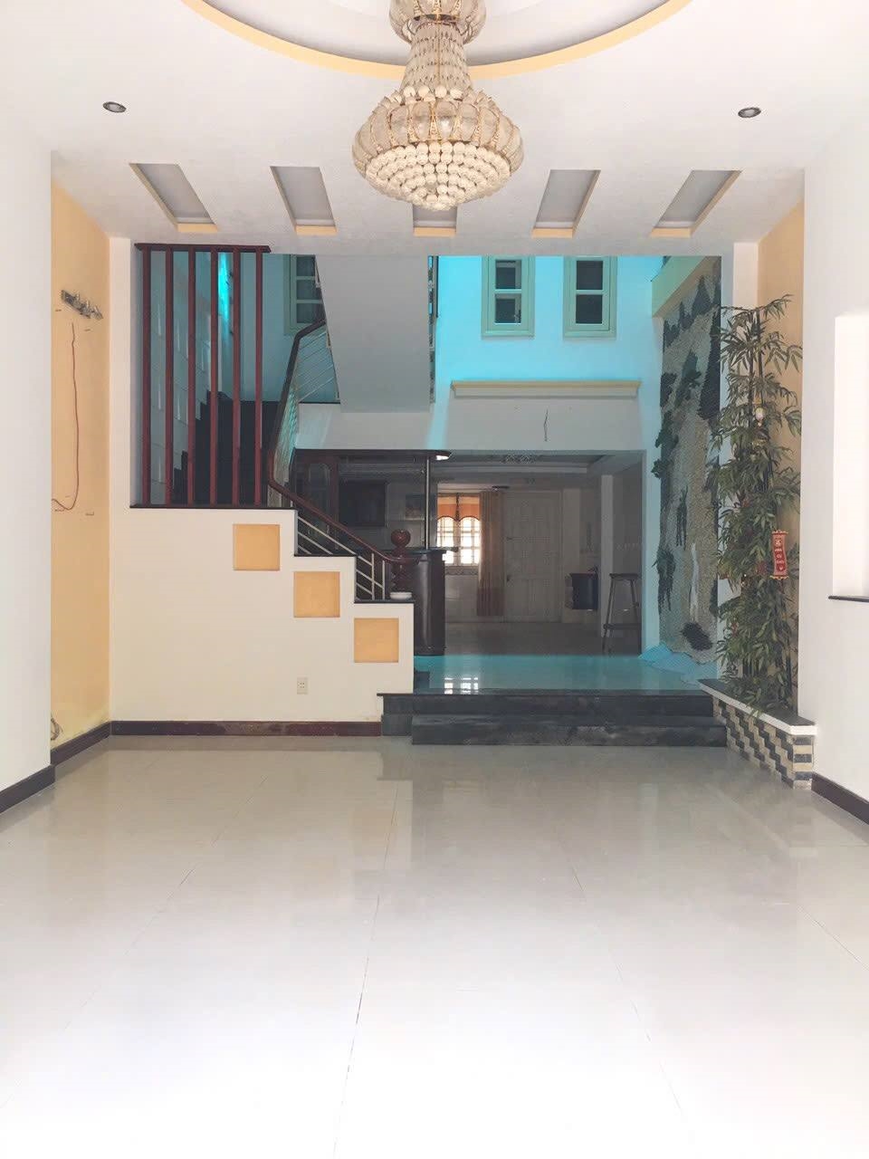 Cho thuê nhà 3 tầng MT Mỹ An 3, Ngũ Hành Sơn - 270m² Dtsd, Đối diện công viên