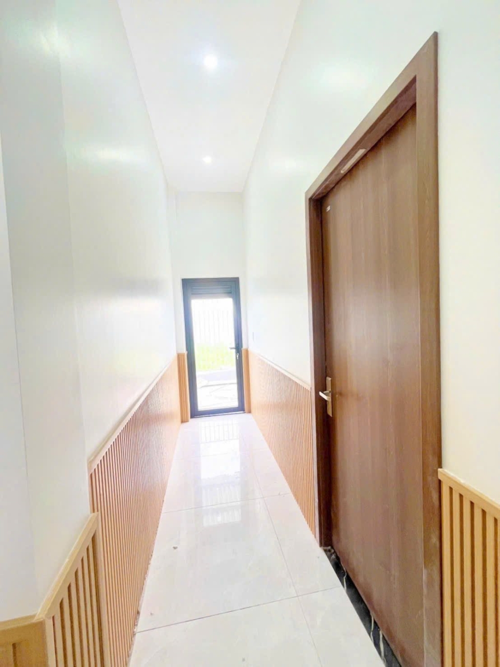 Nhà Trệt Lầu Mới Xây KDC Tân Phú, Cần Thơ - 144m² Sổ Hồng