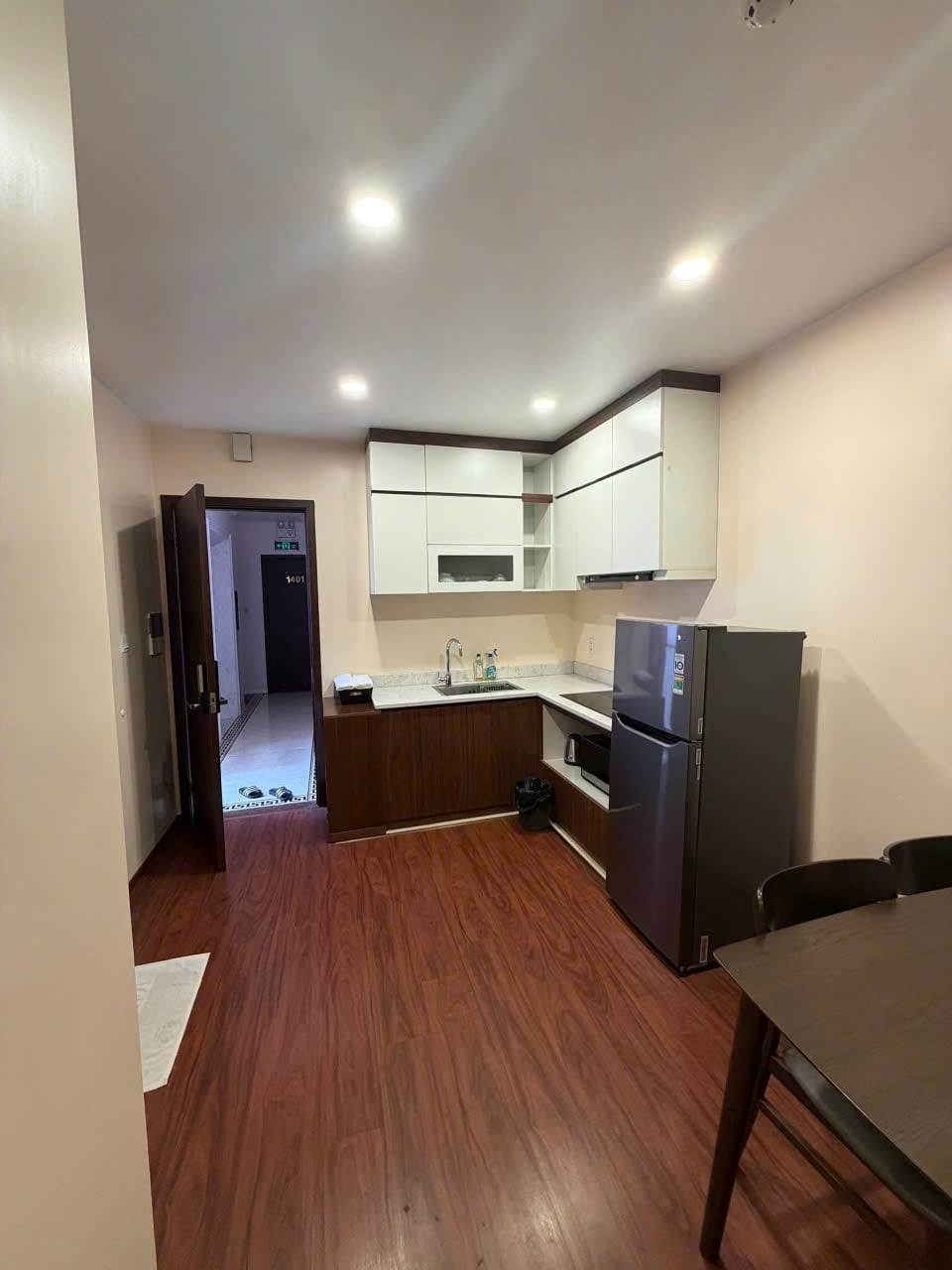 Cho thuê Tòa căn hộ dịch vụ Văn Cao, Hải Phòng - Dòng tiền 110 triệu/tháng