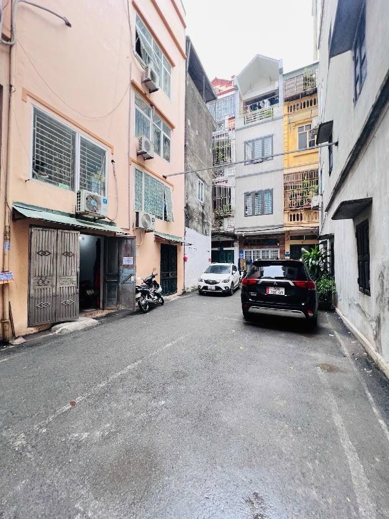 Nhà phố Tô Hiệu 40m² - Trung tâm Hà Đông, ô tô tránh!