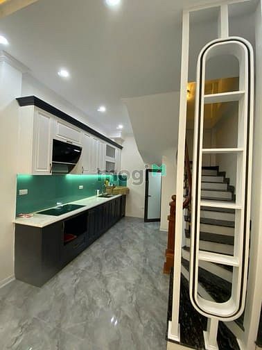 Nhà 5 Tầng Trần Khát Chân 30m² Nở Hậu - 8.5 Tỷ