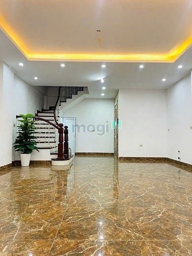Nhà 6 Tầng Thang Máy Đại Cồ Việt - Ô Tô 5m, 72.3m², 21.5 Tỷ