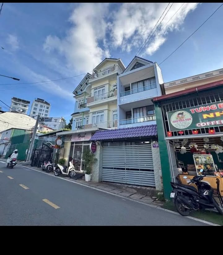 House Lê Hồng Phong P4 Đà Lạt 80m²/9 tỷ - Ô tô vào tận nhà