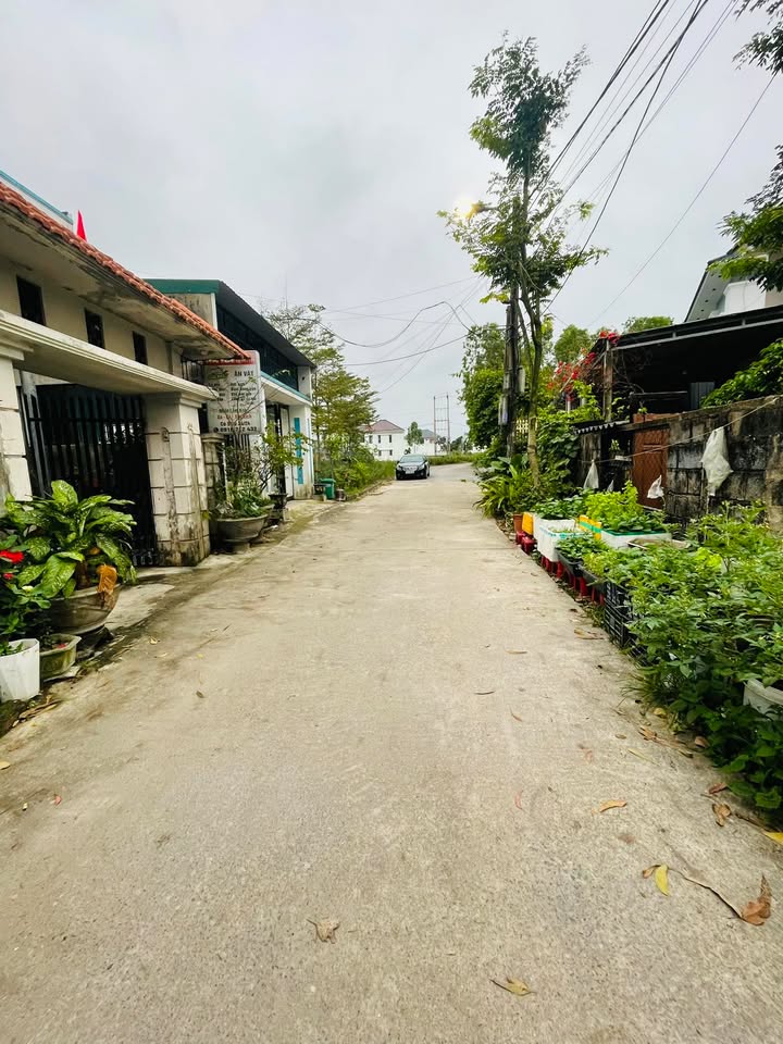 Bán Đất TDP 9 Đồng Hới 129m² Giá 1.x Tỷ - Sổ Hồng Sẵn Sàng