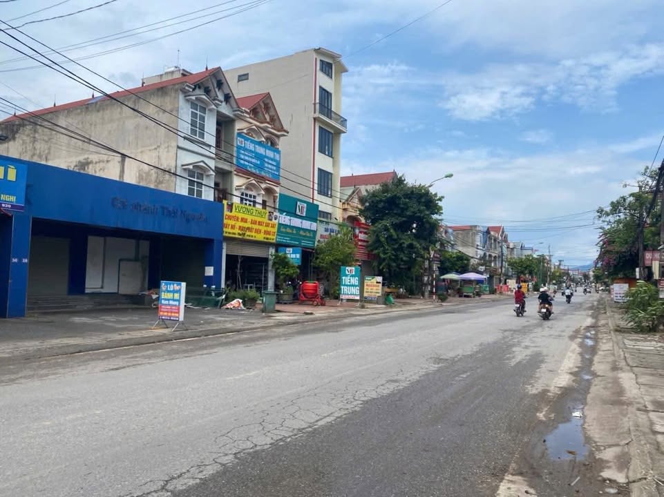 Đất nền mặt tiền Lý Nam Đế, Phổ Yên - Kinh doanh sầm uất 100m² - 4 tỷ