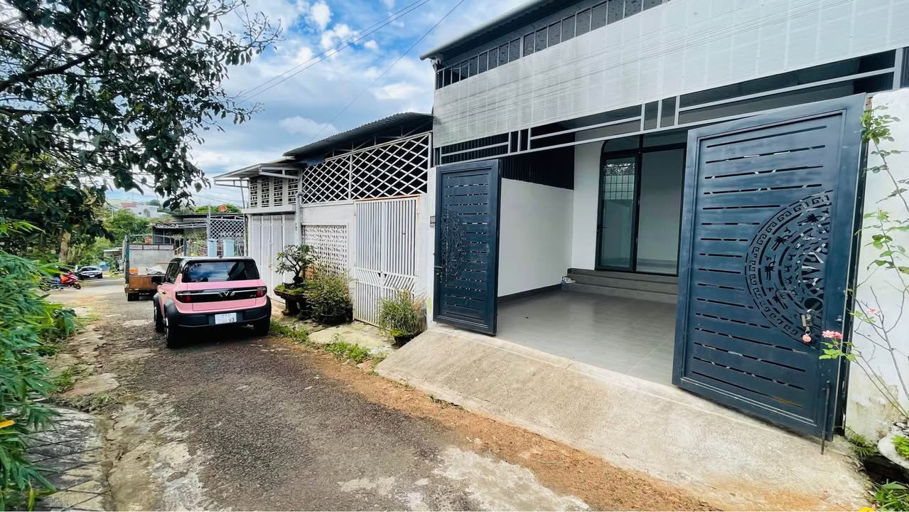Nhà Cấp 4 Chính Chủ 105m² Hẻm 69 Nguyễn Trung Trực, Pleiku - Giá 1.7 Tỷ