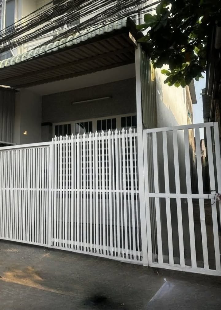 Nhà riêng Cần Giuộc Long An 40m² giá 3 triệu - Ô tô vào tận nhà!