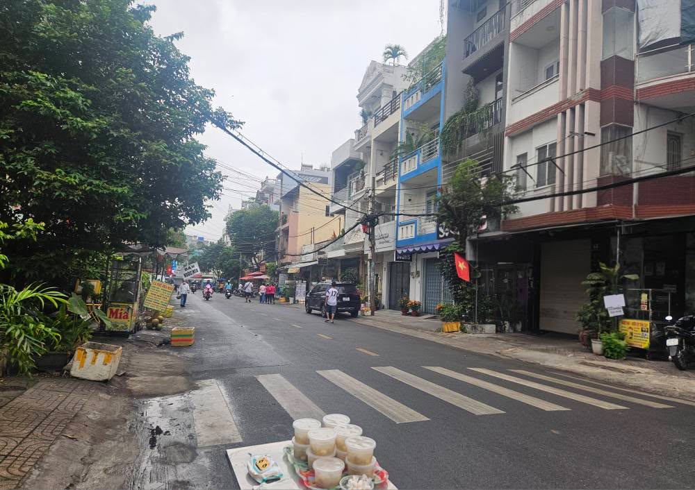 Nhà Góc 2 Mặt Tiền Kinh Doanh Sầm Uất Chợ Tân Hương, Tân Phú - 38 Triệu