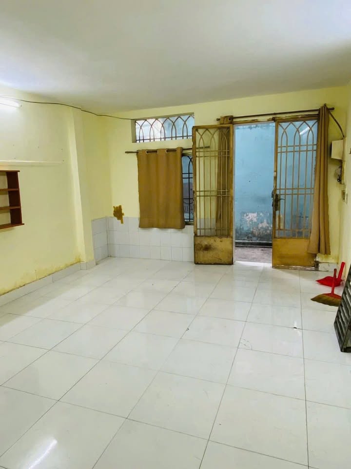 Nhà nguyên căn Tân Phú 34m² - Vị trí đắc địa, sẵn sàng ở ngay!